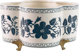 Port 68 Breckenridge Quatrefoil Planter