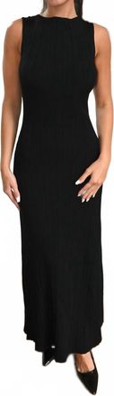 Elan Ellen Maxi Dress In Black