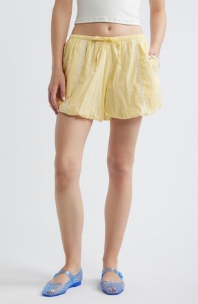 Damson Madder Maura Lace Trim Shorts in Butter at Nordstrom, Size 14 Us