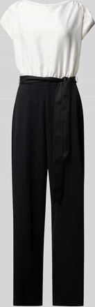 Swing Jumpsuit mit Rundhalsausschnitt in Black, Größe 34