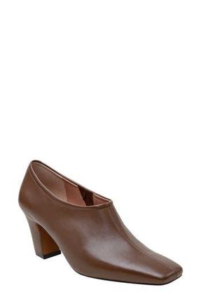 Linea Paolo Gianni Bootie in Chocolate at Nordstrom Rack, Size 5.5