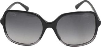 Chanel Pre-owned Accessories, female, Black, Size: ONE SIZE Pre-owned Gradient Oversized Sunglasses