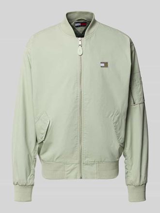 Tommy Jeans Regular Fit Bomberjacke mit geripptem Stehkragen in Schilf, Gr&ouml;&szlig;e M