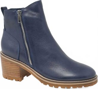 Django & Juliette Womens Birdi Ankle Boot In Navy Leather