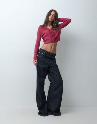 Miss Selfridge cardigan in maglia fine con profili in pizzo, color berry-Rosso