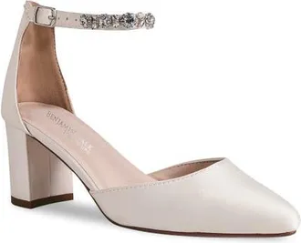 Touch Ups Julie Ankle Strap Pointed Toe Pump in Ivory at Nordstrom, Size 8.5