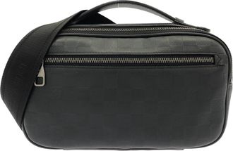 Louis Vuitton Black Leather Shoulder Bag (Pre-Owned)