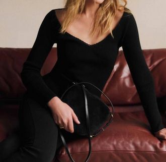 Sezane Alva V-Neck Knit Long Sleeve Jumper In Black