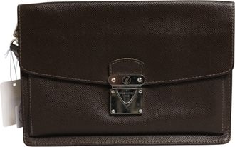 Louis Vuitton Belaia Clutch Taiga Womens Leather (Pre-Owned)