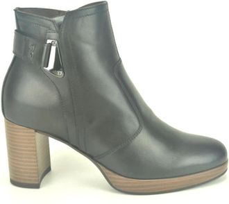 Nero Giardini Zwarte Bootie met Kledingdetail - Dames - Laarzen met Hak - Zwart - 40 EU - Leer - Schoenen