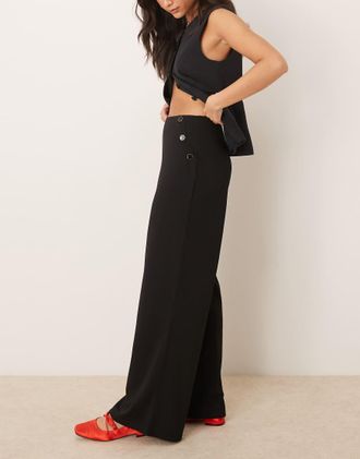 Jacqueline de Yong side button details pants in black