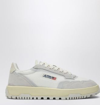 Autry White/grey leather and mesh low CLC trainer