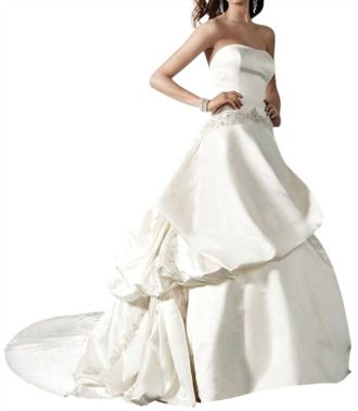 Casablanca Duchess Silk Gown In Ivory/silver