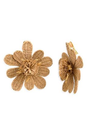 Oscar De La Renta Large Flower Woven Raffia Clip-On Earrings in Natural at Nordstrom