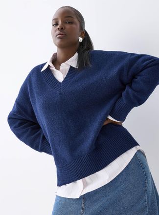 Twik Womens Plush knit V-neck sweater