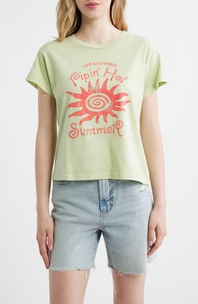Daydreamer Pipin Hot Summer Graphic T-Shirt in Seafoam Green at Nordstrom, Size X-Small