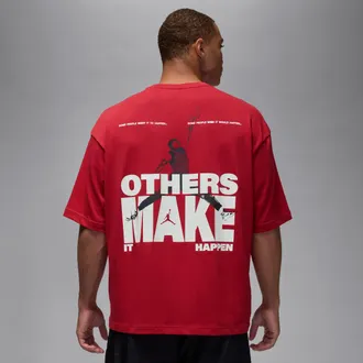 Nike Jordan Mens Jordan Oversized Reissue T-Shirt in Red | IM7945-636
