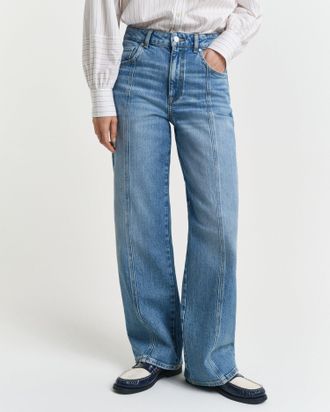 GANT Women Relaxed Fit Straight Seam Jeans (32) MID BLUE ARCHIVE