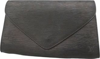 Louis Vuitton Noir Clutch Bag (Pre-Owned)