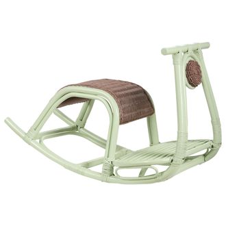 Beliani Silla Mecedora Infantil Estilo Boho R&uacute;stico Rat&aacute;n Para Ni&ntilde;os Interior Exterior Verde Claro Aspria