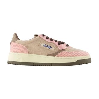 Autry Medalist Lage Sneakers - Dames - Sneakers - Roze - 39 EU - Schoenen