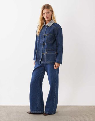 Abercrombie & Fitch giacca barn in denim longline con colletto a quadri blu