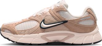 Nike Womens V5 RNR Suede Shoes in White | IX0197-101