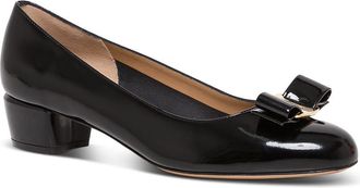Ferragamo Vara Pumps In Black Patent Leather With Bow