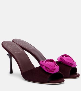 Roger Vivier Mules Epine Rose de ante con aplique floral