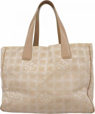 Chanel Beige Nylon Tote Bag (Pre-Owned)