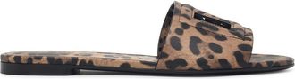 Dolce & Gabbana leren pantoffels met luipaardmotief