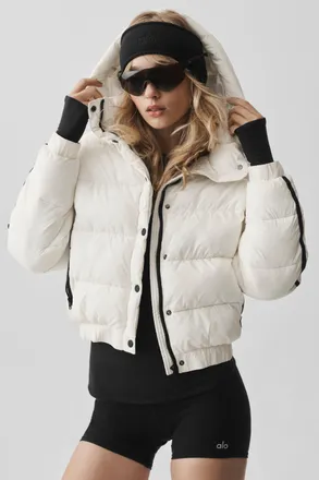 Alo | Aspen Love Puffer Jacket in Ivory, Size: Medium