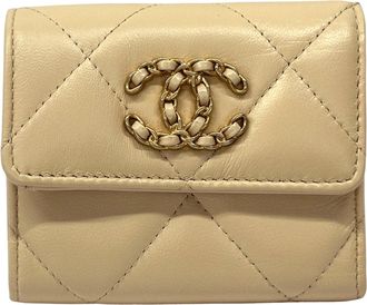 Chanel Beige Gold Leather Wallet (Bi-Fold) (Pre-Owned)