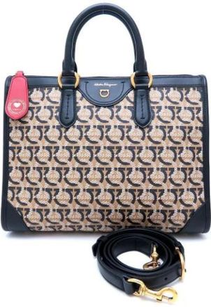 Ferragamo Pre-owned Handbags, female, Black, Size: ONE SIZE Pre-owned Leather Handbag