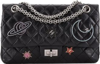 Chanel Space Charms Reissue 2.55 Flap Aged gewatteerde kalfsleren 225 schoudertas - Zwart