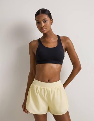 Tala SkinLuxe - Pantaloncini 2-in-1 giallo limone