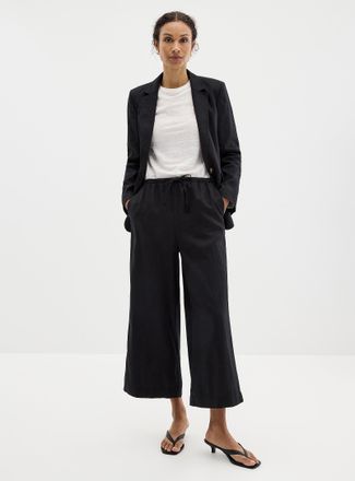 Contemporaine Womens Elastic waist pure linen capri pant Fit: Wide leg, high rise