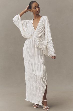 L&rsquo;Id&eacute;e De Luxe Long-Sleeve V-Neck Pleated Maxi Dress