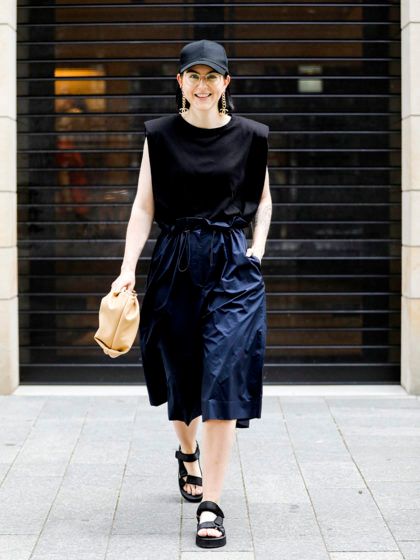 Durante l’estate resti in città? Copia questi outfit per tirarti su di morale