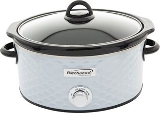 Brentwood Scallop Pattern 4.5 Quart Slow Cooker in White