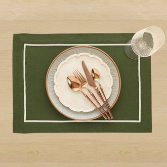 Solino Home Linen Placemats - Kensington, 14 x 19 in Olive at Nordstrom, Size Medium