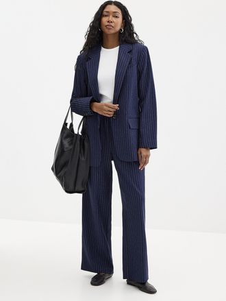 Contemporaine Womens Fit: Wide leg, high rise