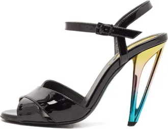 Fendi Sandali in pelle verniciata con cinturino alla caviglia - Nero