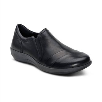 Aetrex Womens Helena Slip On Shoes In Black