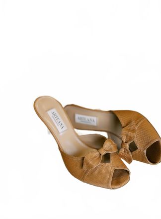 Arteana Womens Varenna 75 Peep Toe Slide In Tan