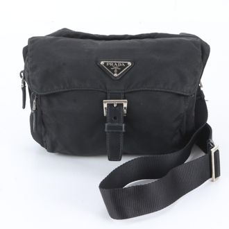 Prada Black Leather Nylon Messenger Bag Shoulder Bag (Pre-Owned)