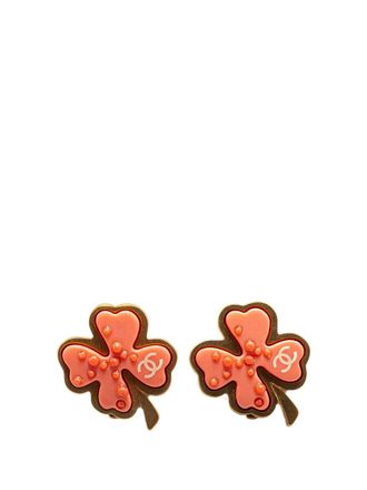 Chanel Orecchini smaltati Clover placcati in oro con chiusura a clip 2003