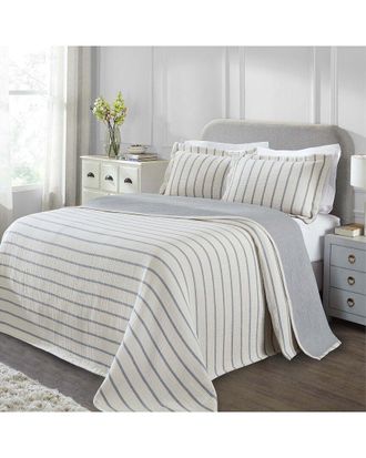 Superior Valencia Reversible Medium Weight Matelasse Bedspread Set