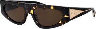 Bottega Veneta Cat-eye Zonnebril - Dames - Zonnebrillen - Bruin - 57 MM - Nylon - Accessoires