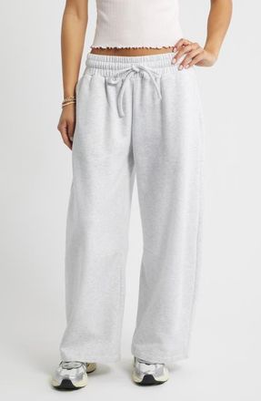 BP. Barrel Leg Fleece Sweatpants in Grey Fog Heather at Nordstrom, Size Xx-Small